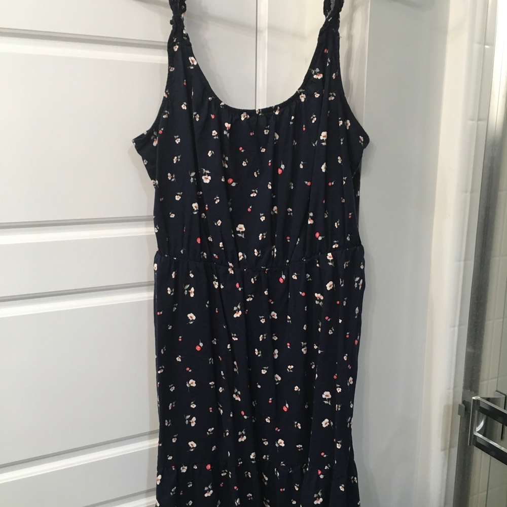 Banana Republic Navy Floral Top